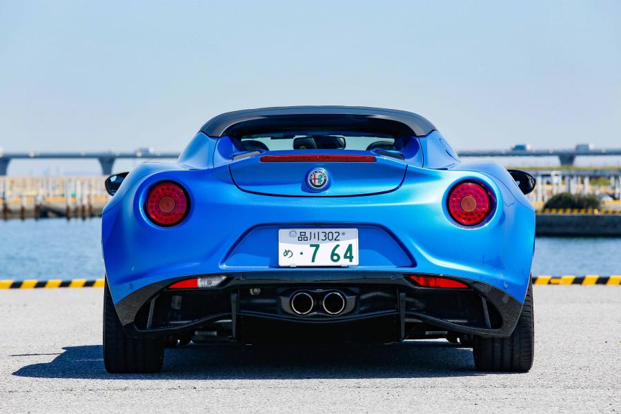  Alfa Romeo 4C Spider Italia (960) 2019 года  (JP) (фото 8 из 10)